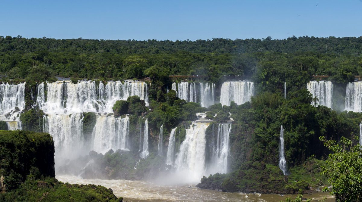 Cataratas do Iguaçu é eleita um dos atrativos preferidos por turistas do mundo todo
